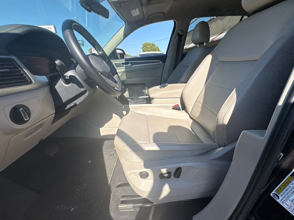 2022 Volkswagen Atlas 3.6L V6 SE w/Technology