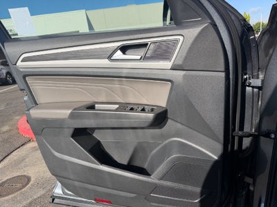 2023 Volkswagen Atlas 2.0T SE