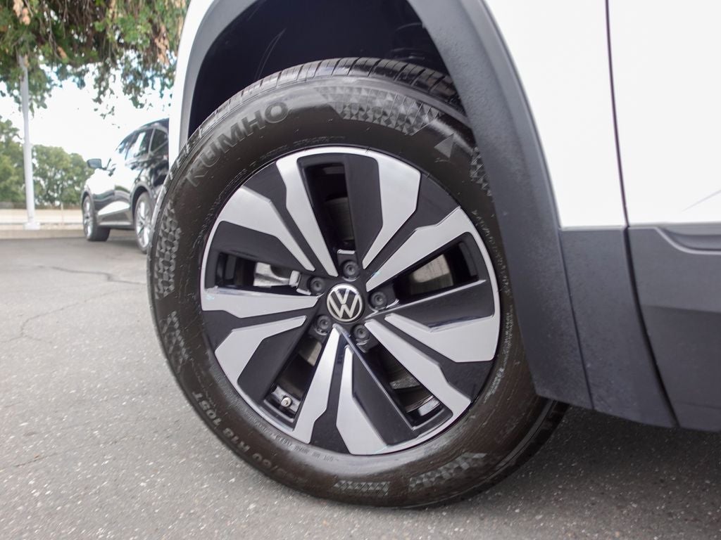 2025 Volkswagen Atlas 2.0T SE