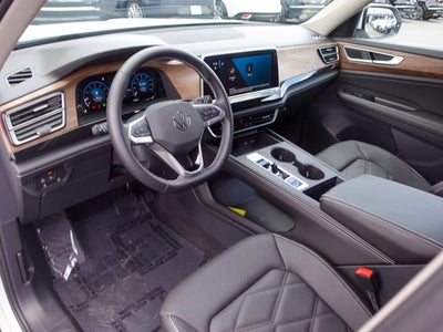2025 Volkswagen Atlas 2.0T SE