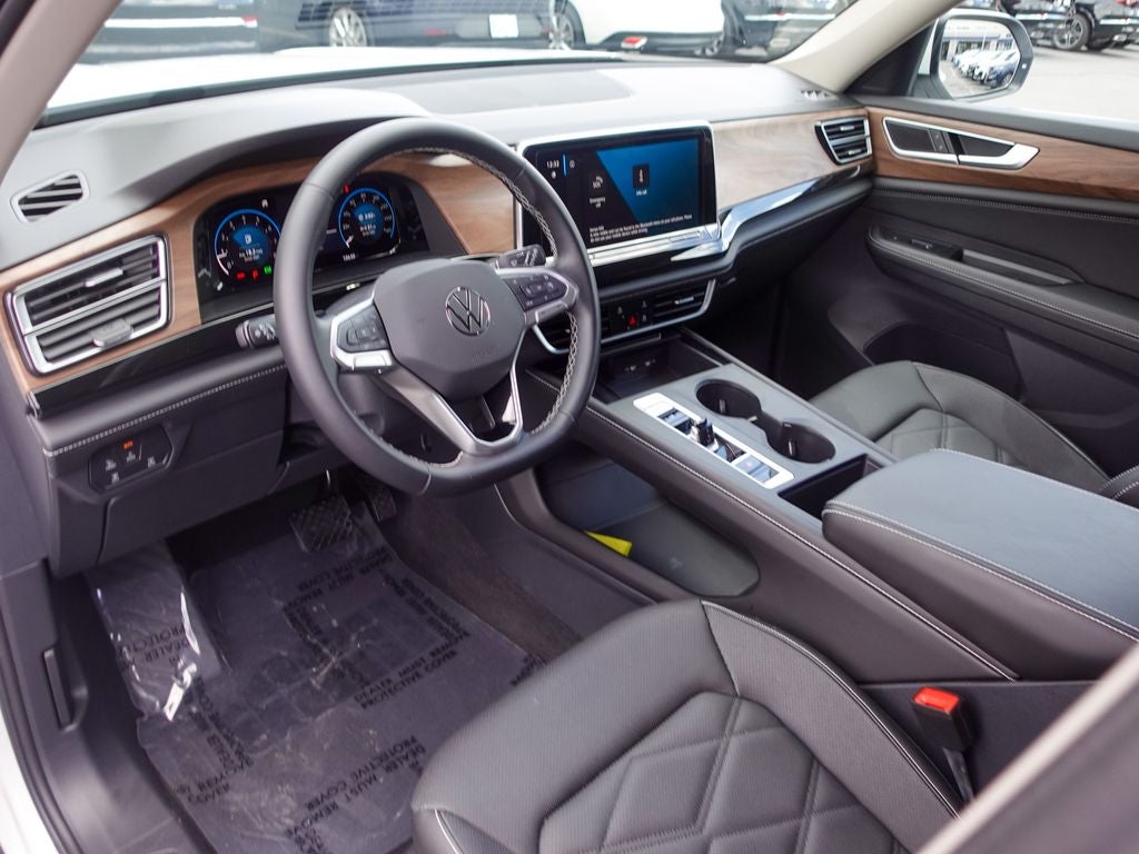 2025 Volkswagen Atlas 2.0T SE