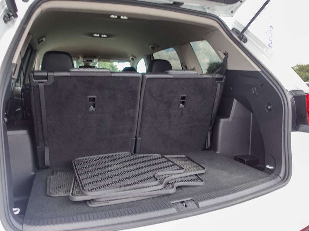 2025 Volkswagen Atlas 2.0T SE