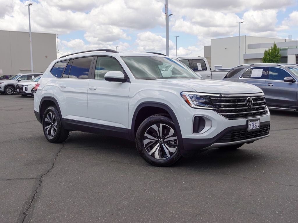 2025 Volkswagen Atlas 2.0T SE