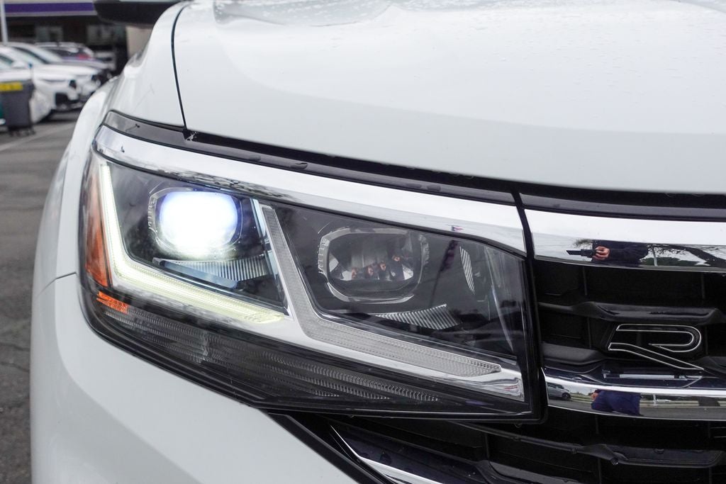 2021 Volkswagen Atlas Cross Sport 3.6L V6 SE w/Technology R-Line