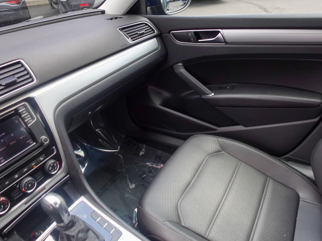 2019 Volkswagen Passat 2.0T Wolfsburg