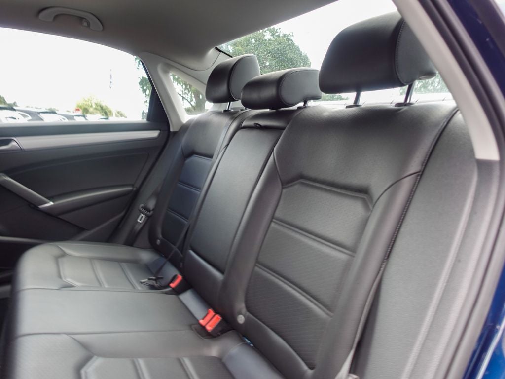 2019 Volkswagen Passat 2.0T Wolfsburg