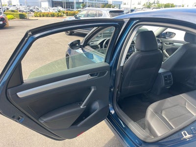 2019 Volkswagen Passat 2.0T Wolfsburg