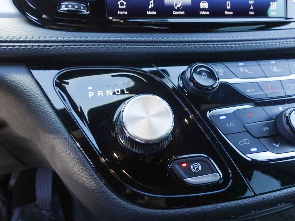 2024 Chrysler Pacifica Hybrid Select S Appearance