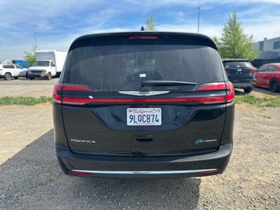 2024 Chrysler Pacifica Hybrid Select