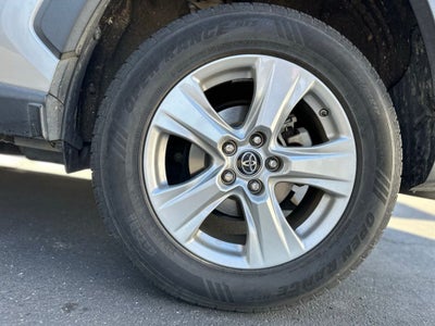 2019 Toyota RAV4 Hybrid LE