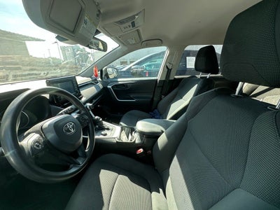 2019 Toyota RAV4 Hybrid LE