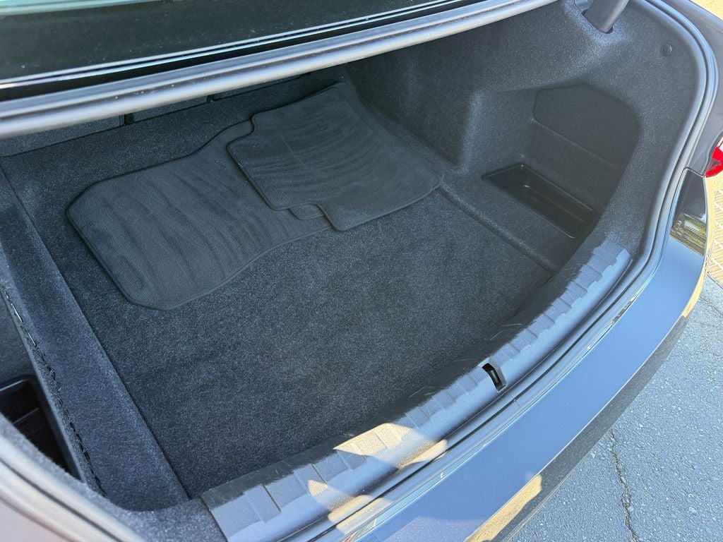 2024 BMW 3 Series 330i