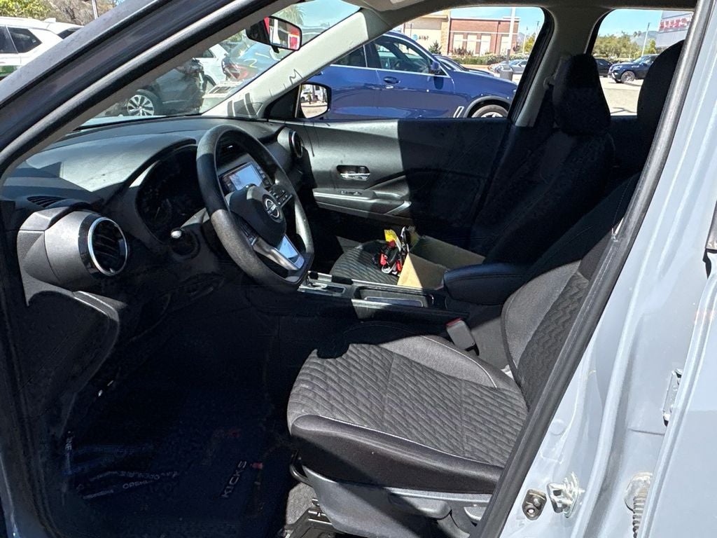 2022 Nissan Kicks SV