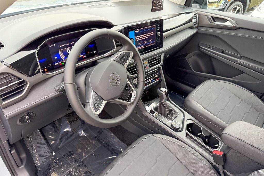 2026 Volkswagen Taos 1.5T SE Black