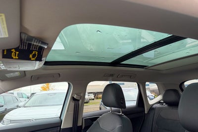 2026 Volkswagen Taos 1.5T SE Black