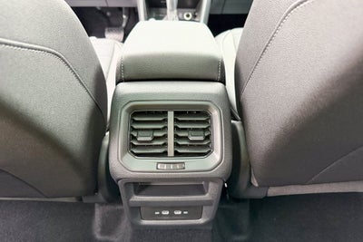 2026 Volkswagen Taos 1.5T SE Black