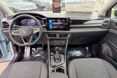 2026 Volkswagen Taos 1.5T SE Black