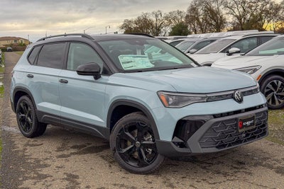 2026 Volkswagen Taos 1.5T SE Black