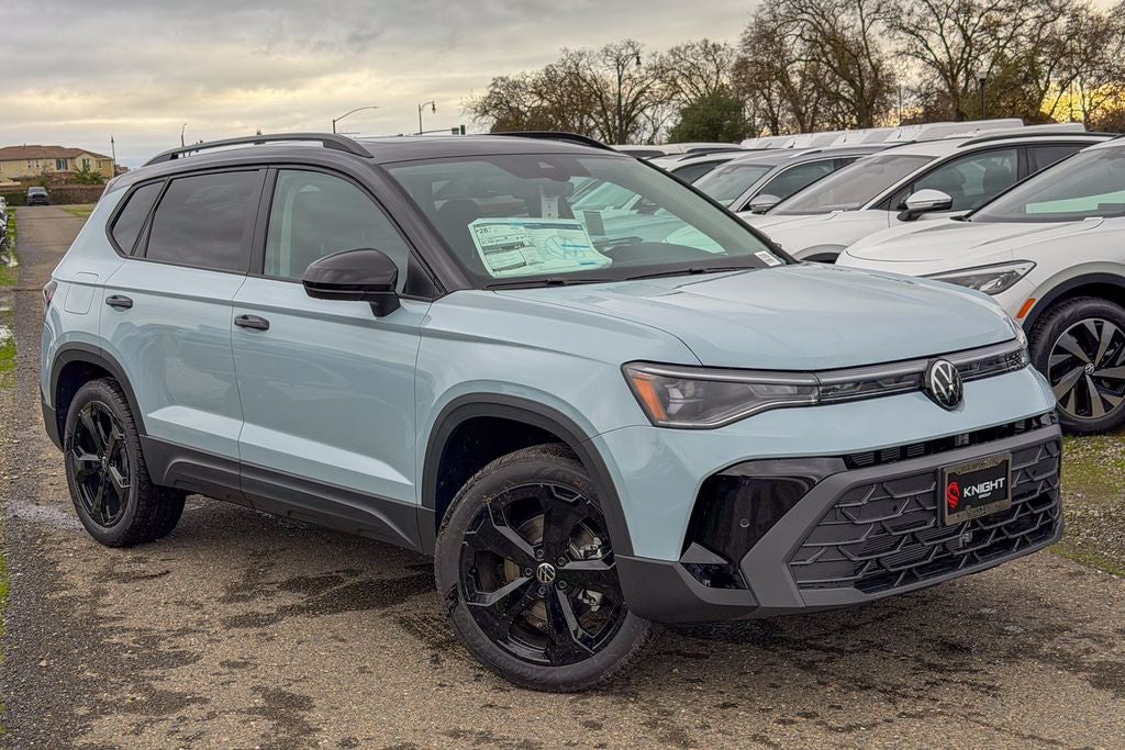 2026 Volkswagen Taos 1.5T SE Black