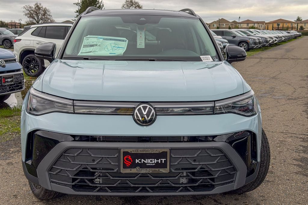 2026 Volkswagen Taos 1.5T SE Black