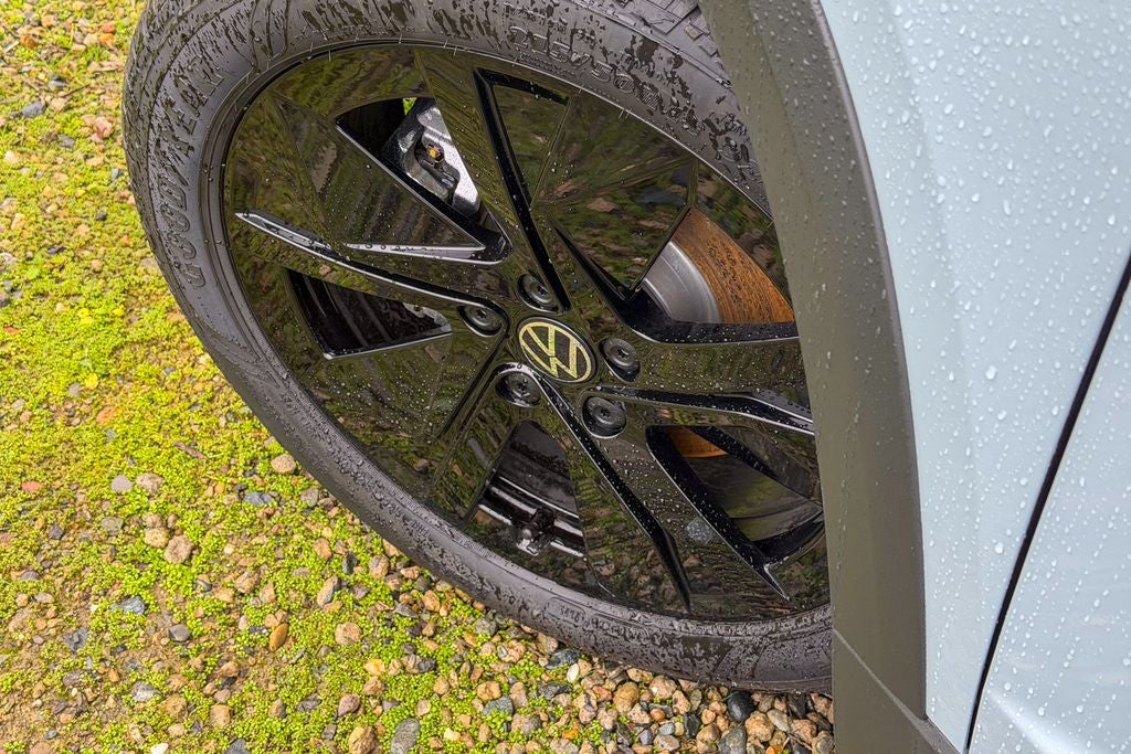 2026 Volkswagen Taos 1.5T SE Black