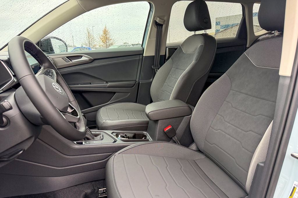 2026 Volkswagen Taos 1.5T SE Black