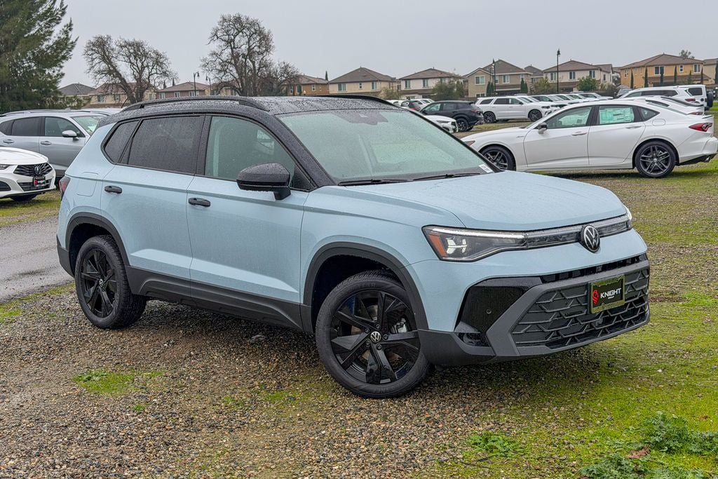 2026 Volkswagen Taos 1.5T SE Black