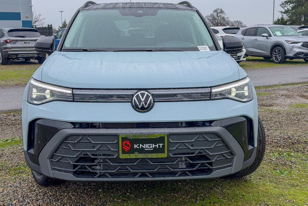 2026 Volkswagen Taos 1.5T SE Black