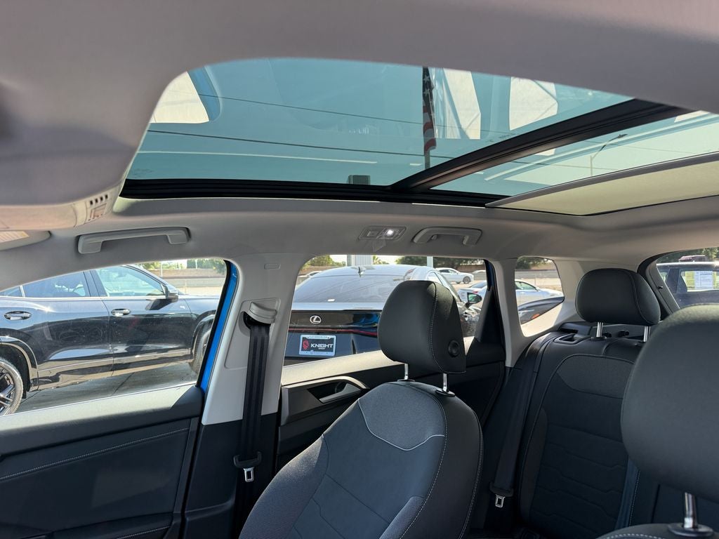 2026 Volkswagen Taos 1.5T SE Black