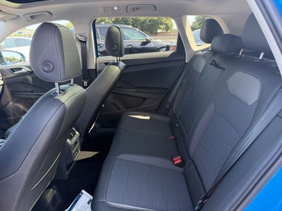 2026 Volkswagen Taos 1.5T SE Black
