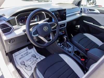 2026 Volkswagen Taos 1.5T SEL