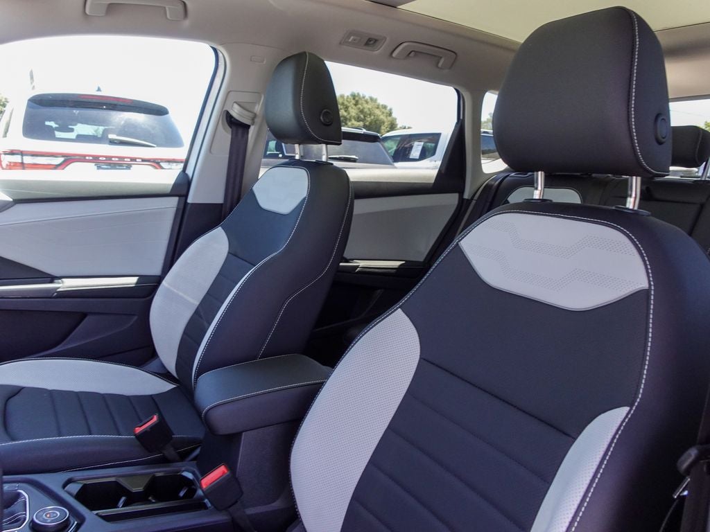 2026 Volkswagen Taos 1.5T SEL