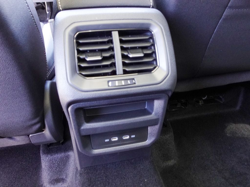 2026 Volkswagen Taos 1.5T SEL