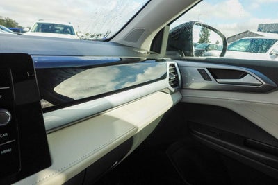 2025 Volkswagen Taos 1.5T SEL