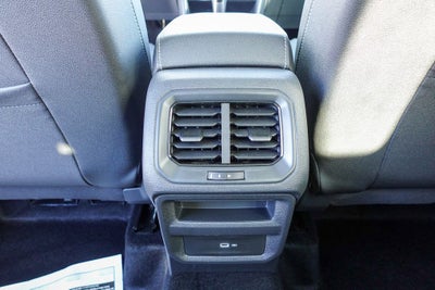 2025 Volkswagen Taos 1.5T SEL