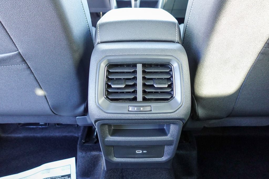 2025 Volkswagen Taos 1.5T SEL