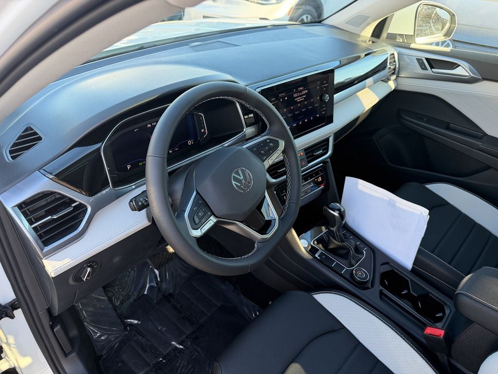 2026 Volkswagen Taos 1.5T SEL