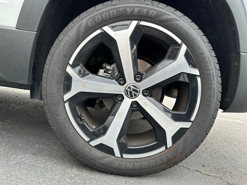 2025 Volkswagen Taos 1.5T SEL