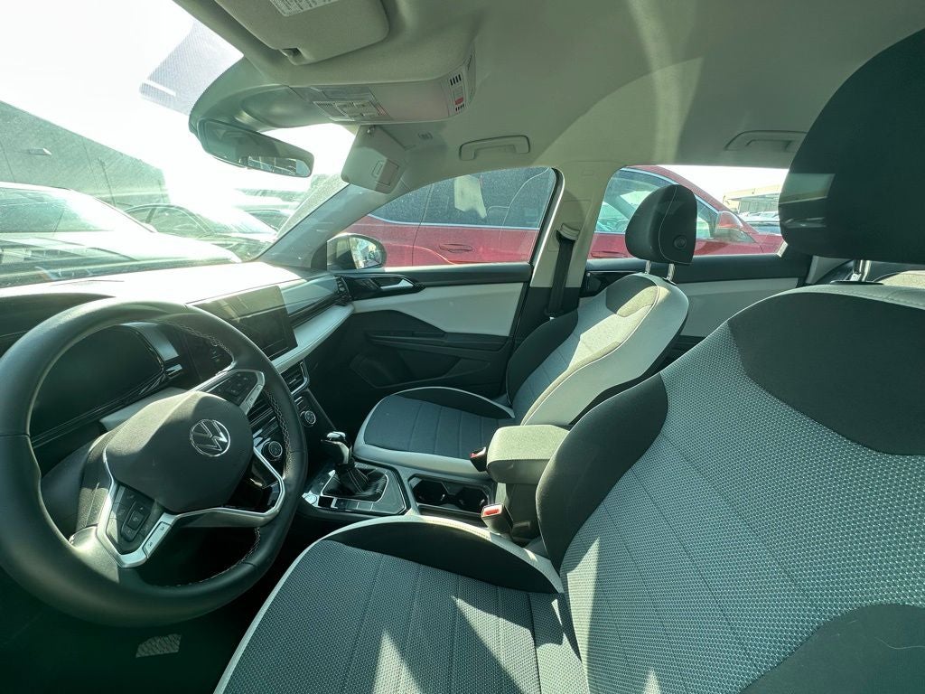 2025 Volkswagen Taos 1.5T S