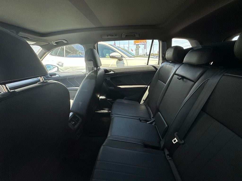 2024 Volkswagen Tiguan 2.0T SE R-Line Black