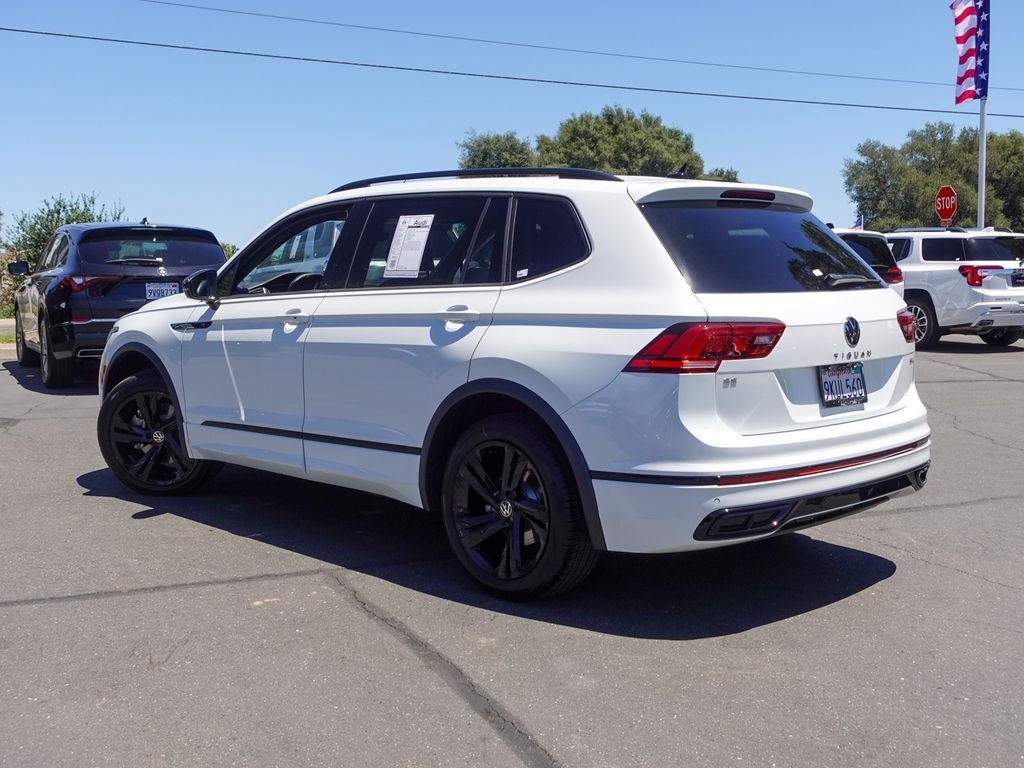 2024 Volkswagen Tiguan 2.0T SE R-Line Black