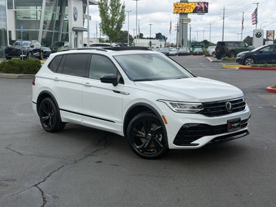 2024 Volkswagen Tiguan 2.0T SE R-Line Black