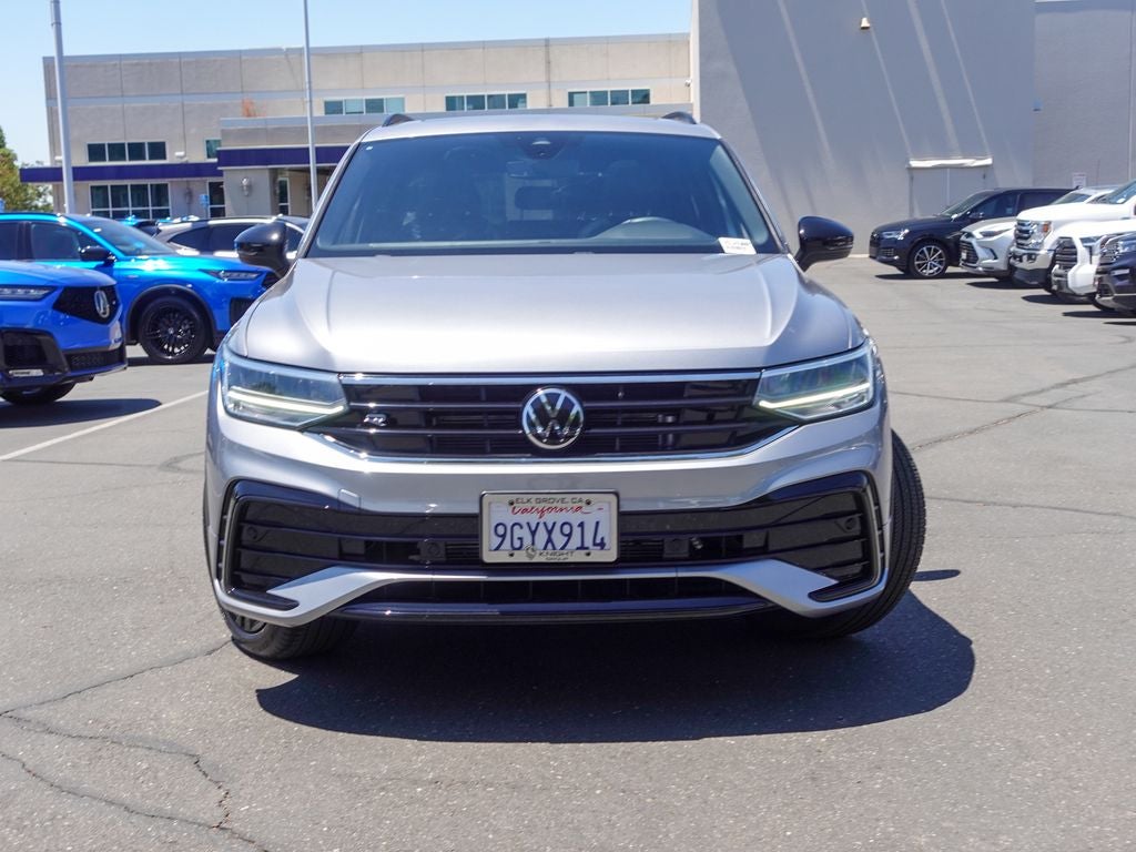 2023 Volkswagen Tiguan 2.0T SE R-Line Black