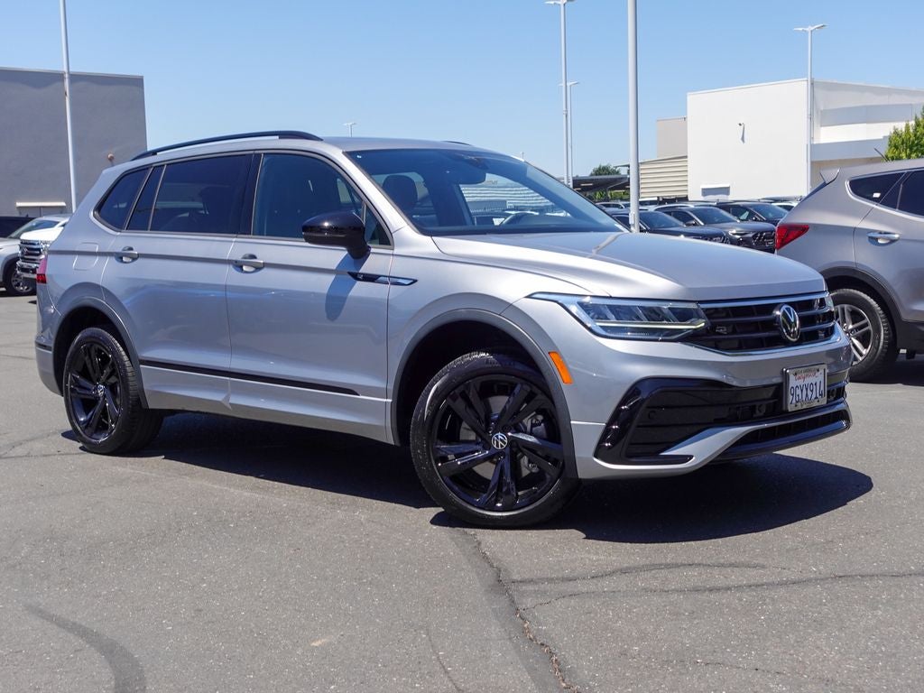 2023 Volkswagen Tiguan 2.0T SE R-Line Black