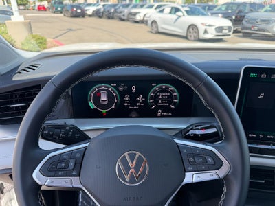 2025 Volkswagen Tiguan 2.0T SE