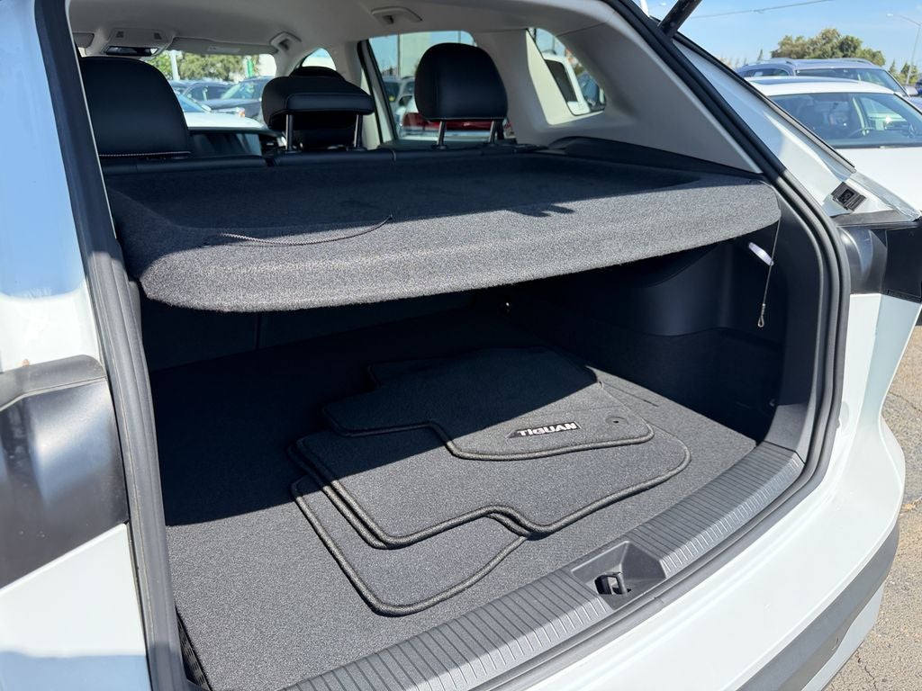 2025 Volkswagen Tiguan 2.0T SE