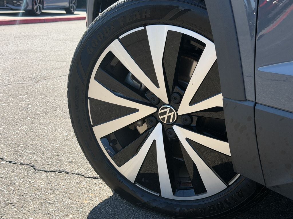 2023 Volkswagen Taos 1.5T SE