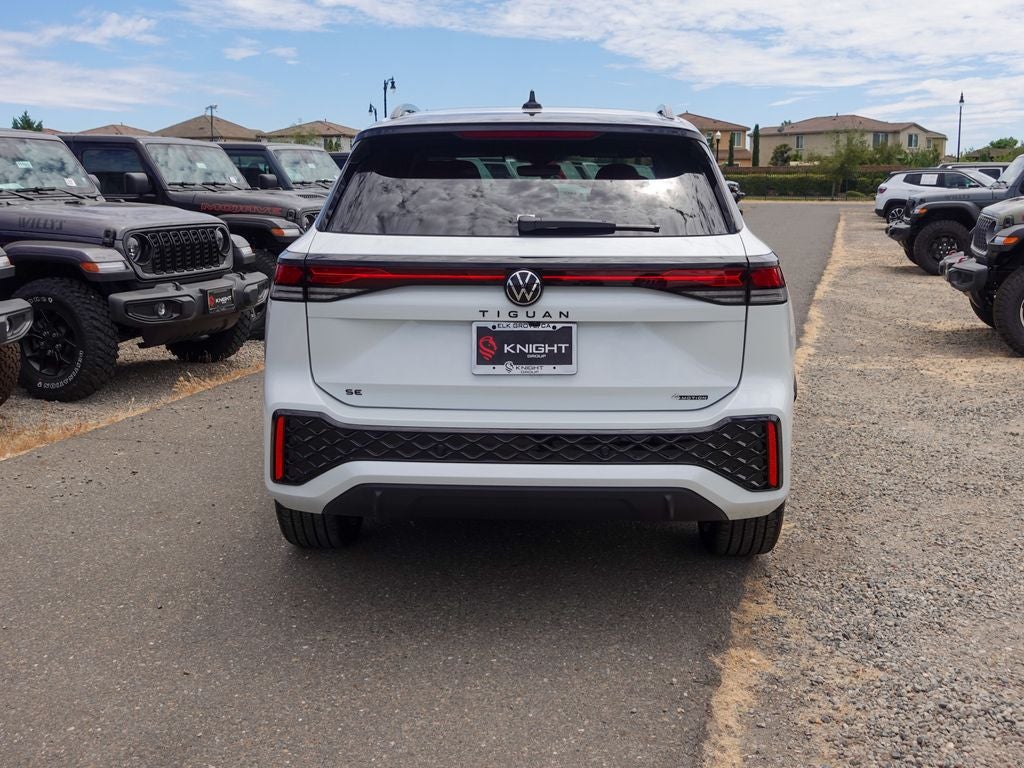 2026 Volkswagen Tiguan 2.0T SE R-Line Black