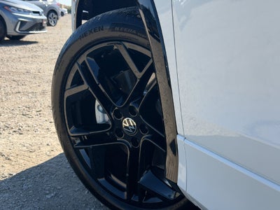 2026 Volkswagen Tiguan 2.0T SE R-Line Black