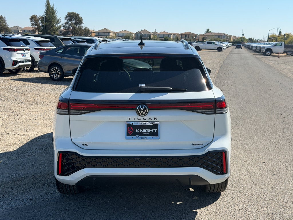 2026 Volkswagen Tiguan 2.0T SE R-Line Black